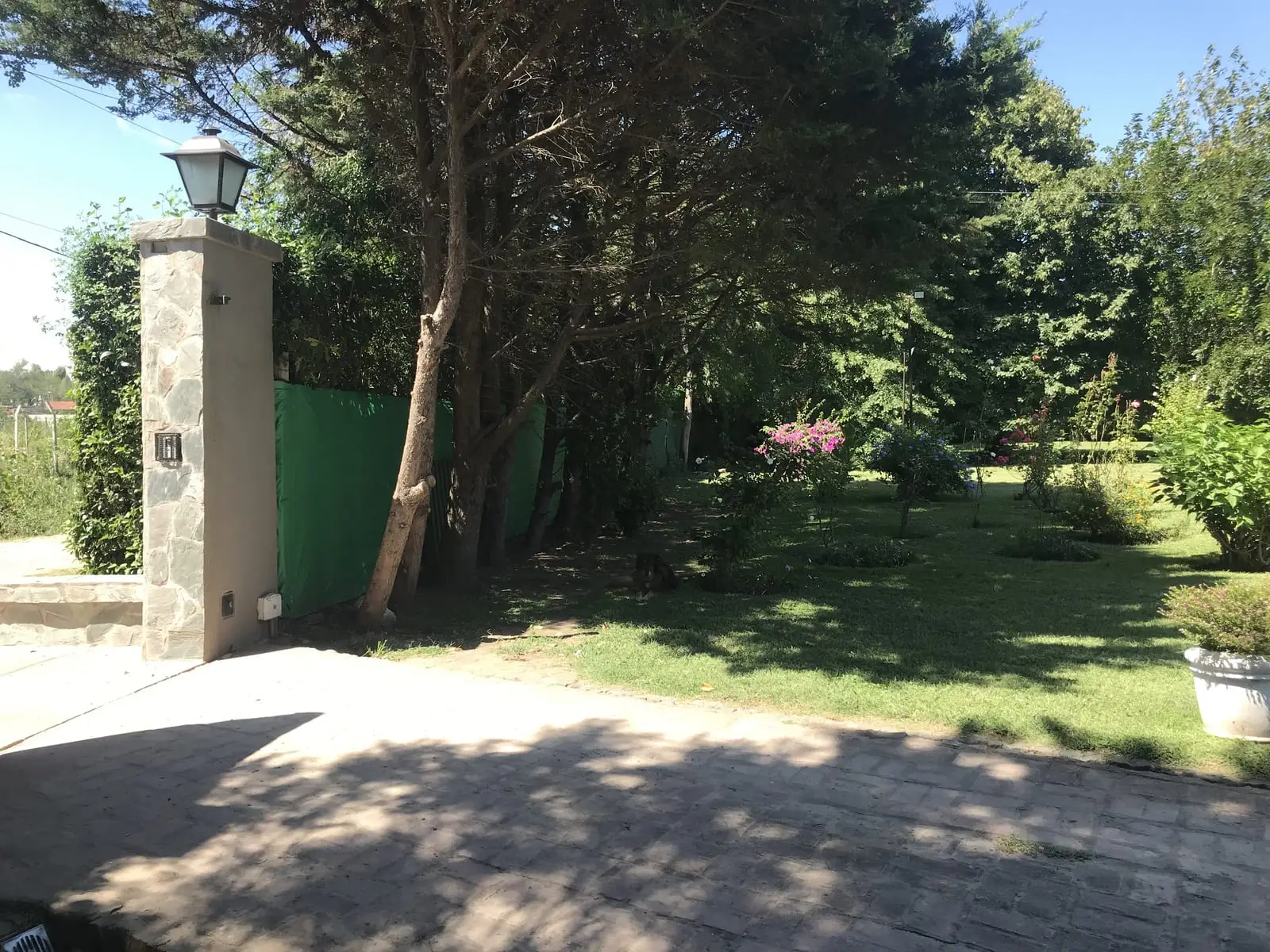 Cerco premoldeado en una casa quinta de Del Viso, Pilar (foto 4 de 9)