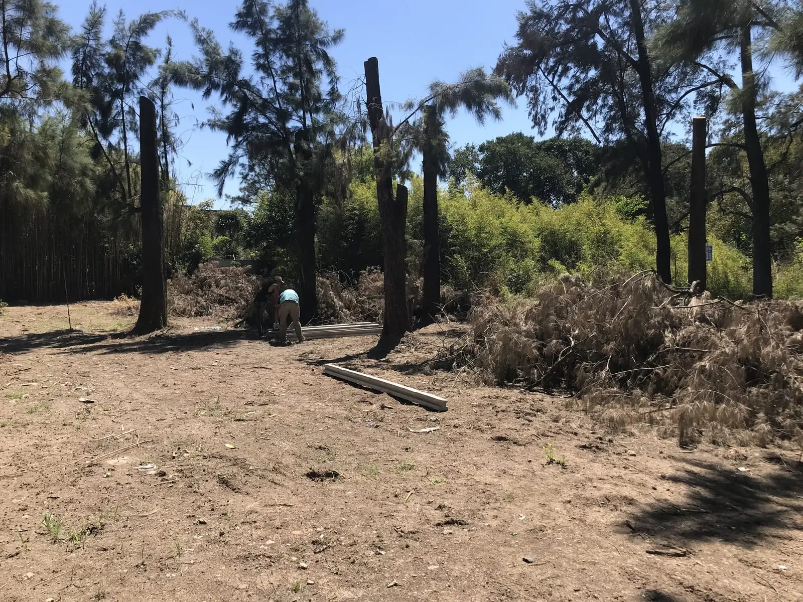 Cerco premoldeado de 70 metros y 2,40 m de alto en Moreno (foto 5 de 9)